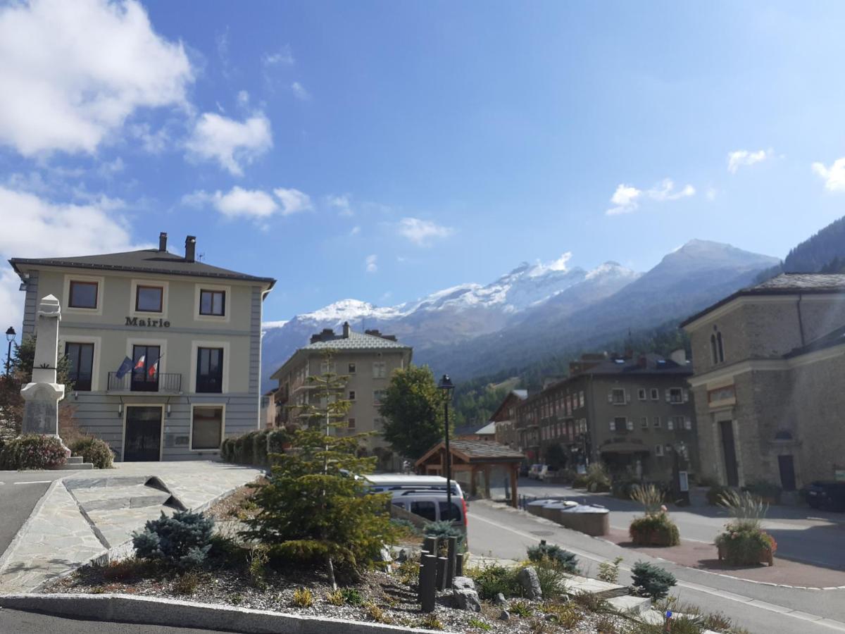 Appartement Chaleureux Avec Wifi De 10 Personnes A Val-Cenis لانسليبورغ-مونت-سينيس المظهر الخارجي الصورة